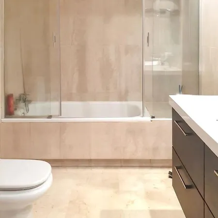 Spacious With Sea View In 140 M² Apartment